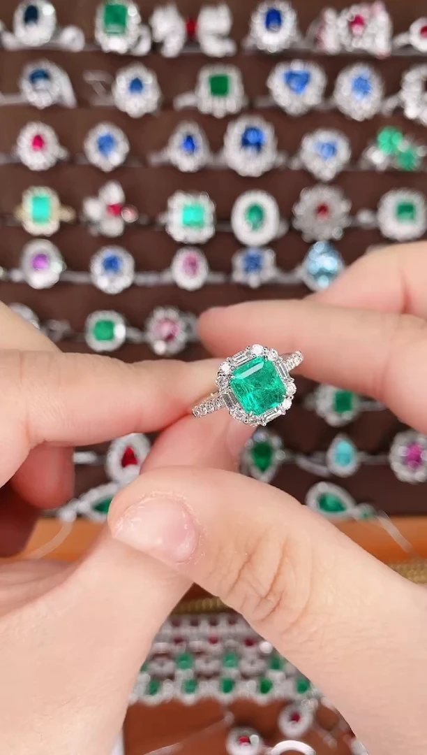 【闪购商品】祖母绿18K金戒指18K金镶嵌1