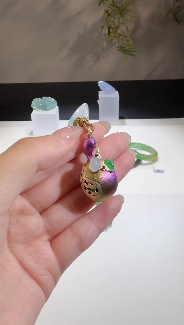 【闪购商品】翡翠颈饰未镶嵌【鑫鑫】