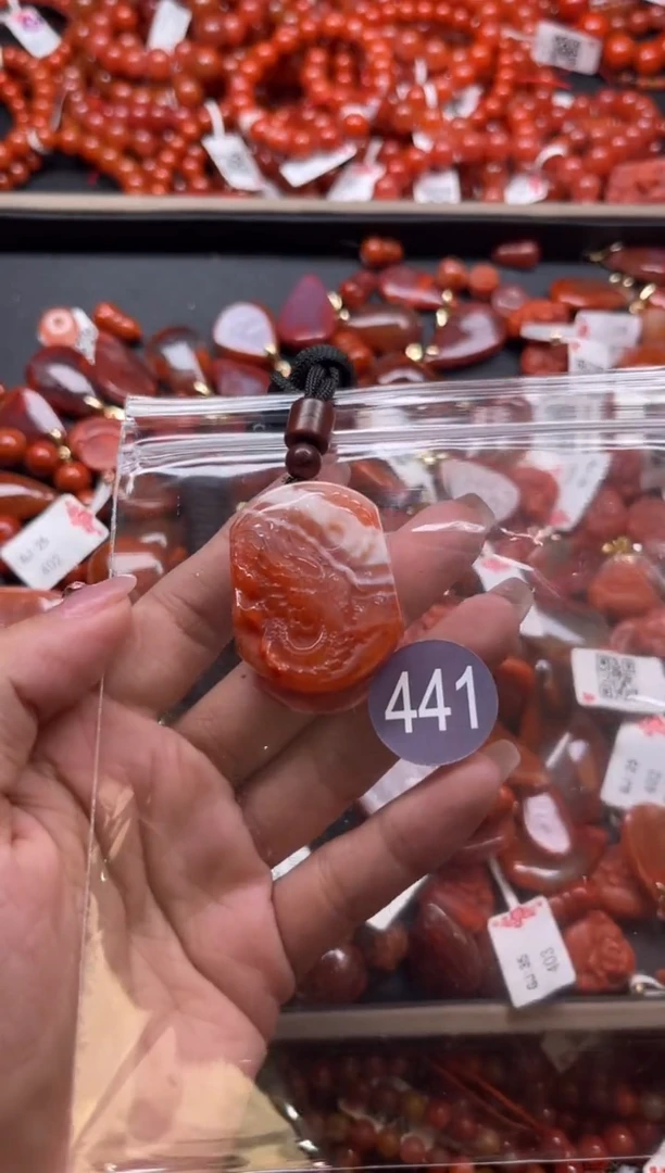 南红玛瑙未镶嵌珠宝奇石441