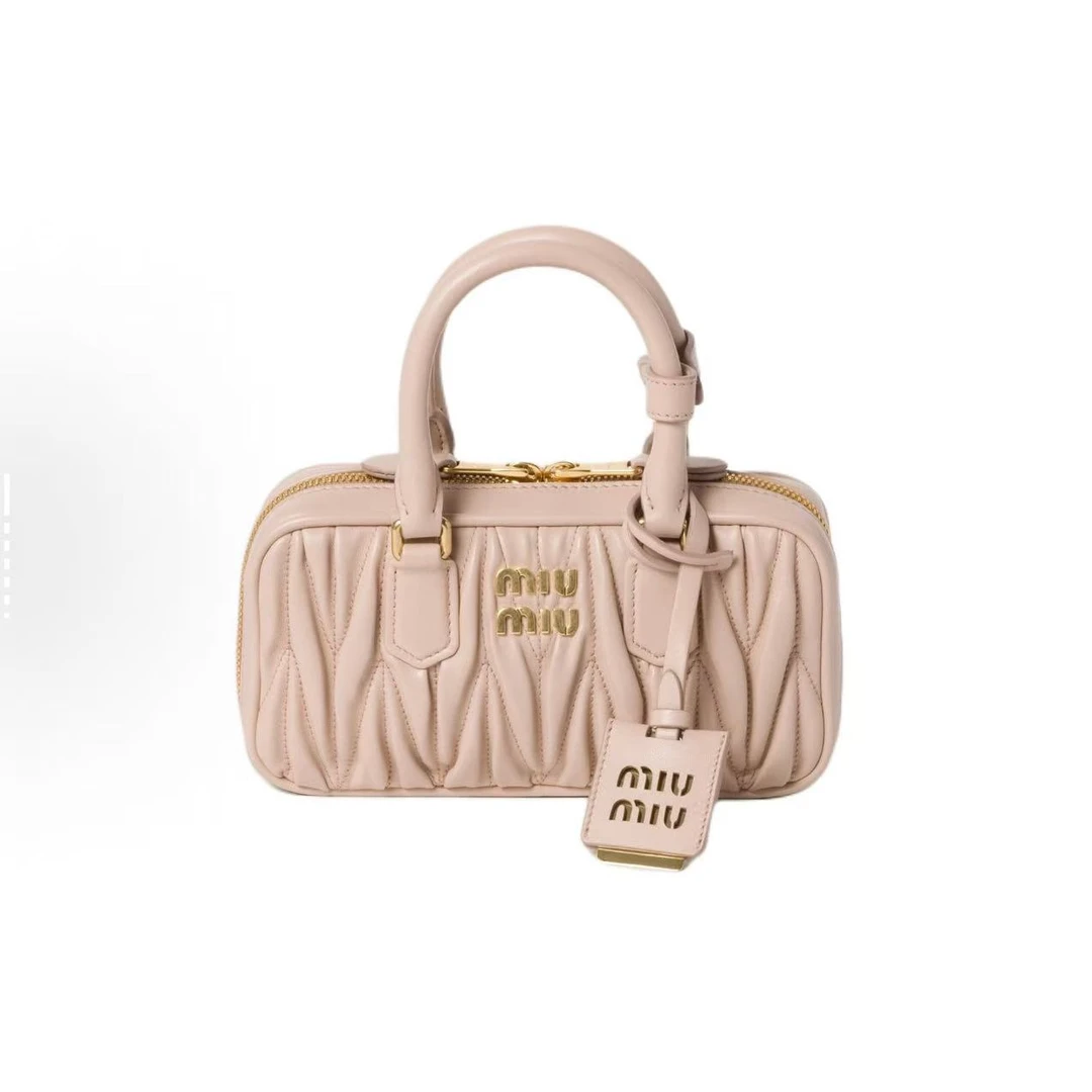 99新 MIU MIU/缪缪 云朵奢品/MIUMIU 保龄球mini粉/98新