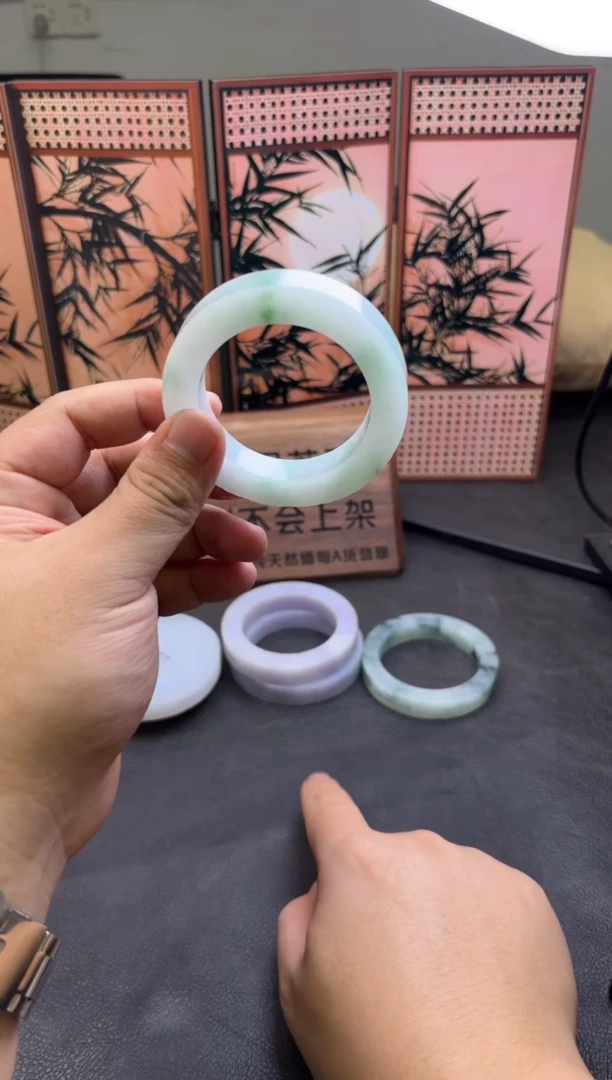 未镶嵌手镯定制翡翠长***3手镯