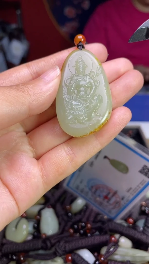 未镶嵌和田玉挂件1