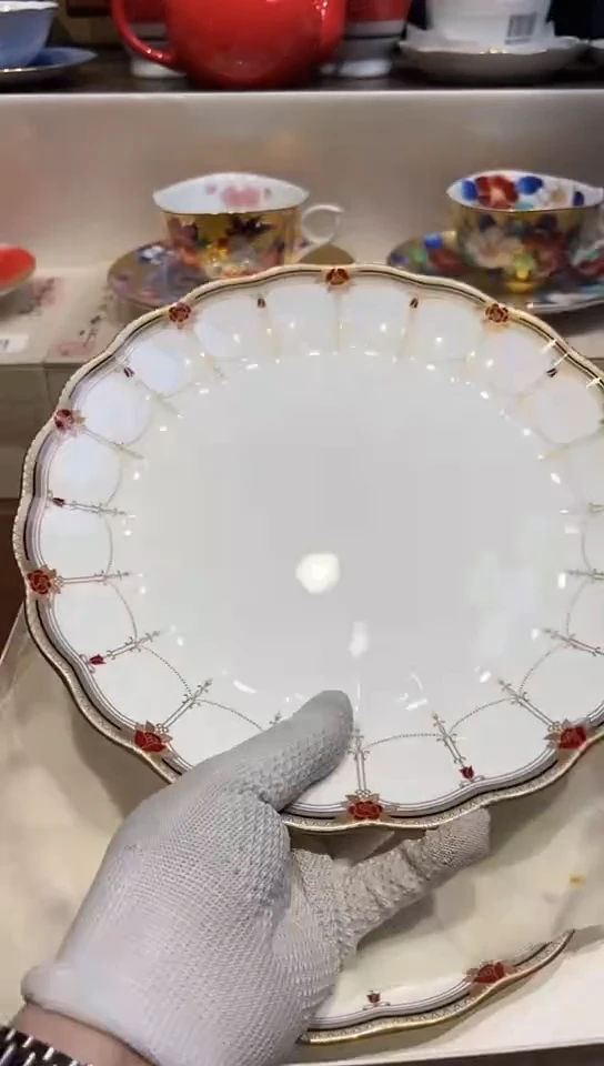 【闪购商品】中古回流瓷器好看，谨慎参拍