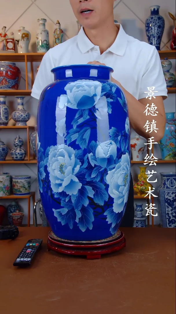现代景德镇手工手绘陶瓷摆件27