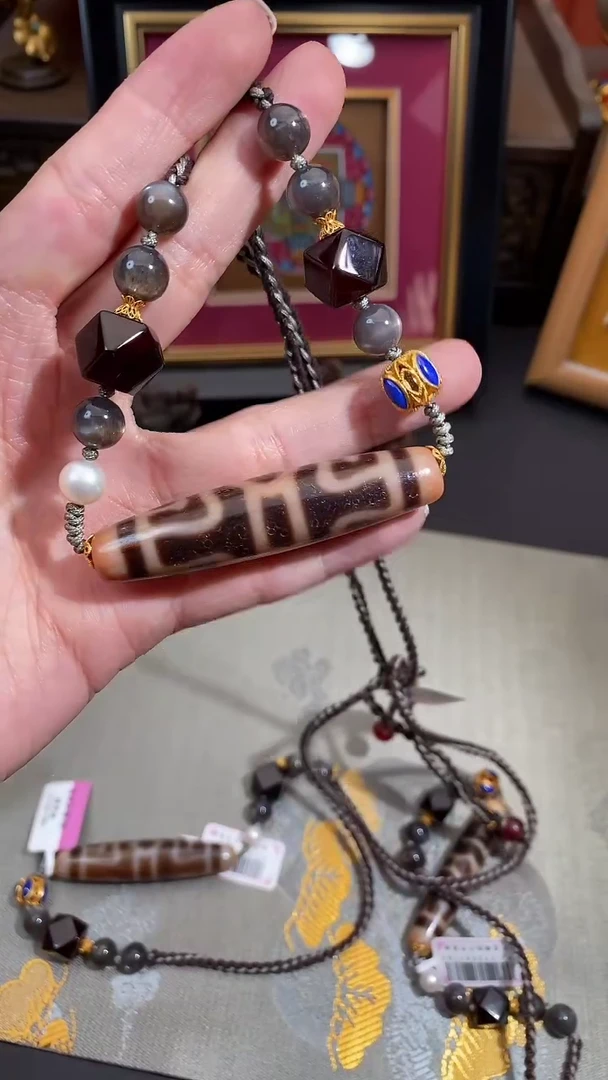 【闪购商品】玛瑙/玉髓颈饰18K金镶嵌Z27834f帽锁骨链