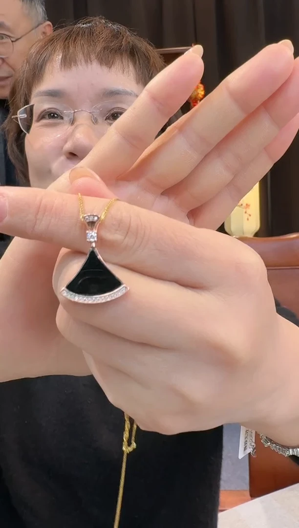 【闪购商品】翡翠吊坠(不含链)银S925镶嵌颈饰