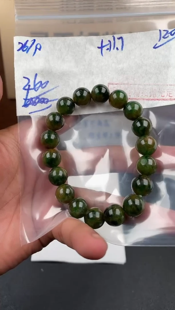 未镶嵌定制翡翠翡翠毛货抛光多样性发货拍一发一