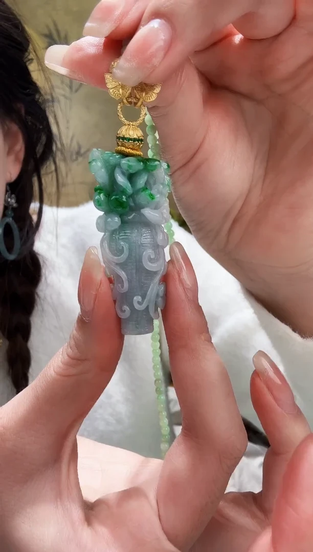 颈饰未镶嵌翡翠吊坠