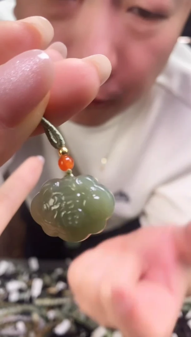 【闪购商品】和田玉颈饰未镶嵌多样性发货，拍一发一