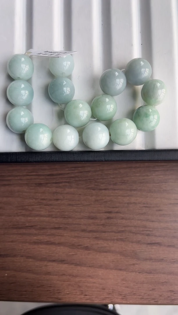散珠翡翠翡翠手串卡13