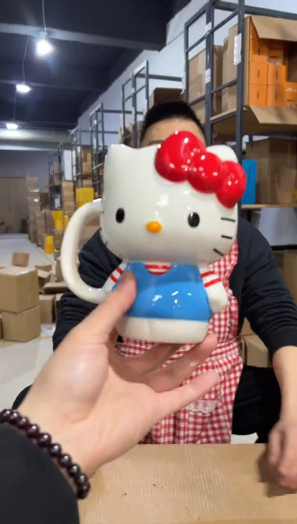 【闪购商品】杯陶瓷条纹kt全身杯