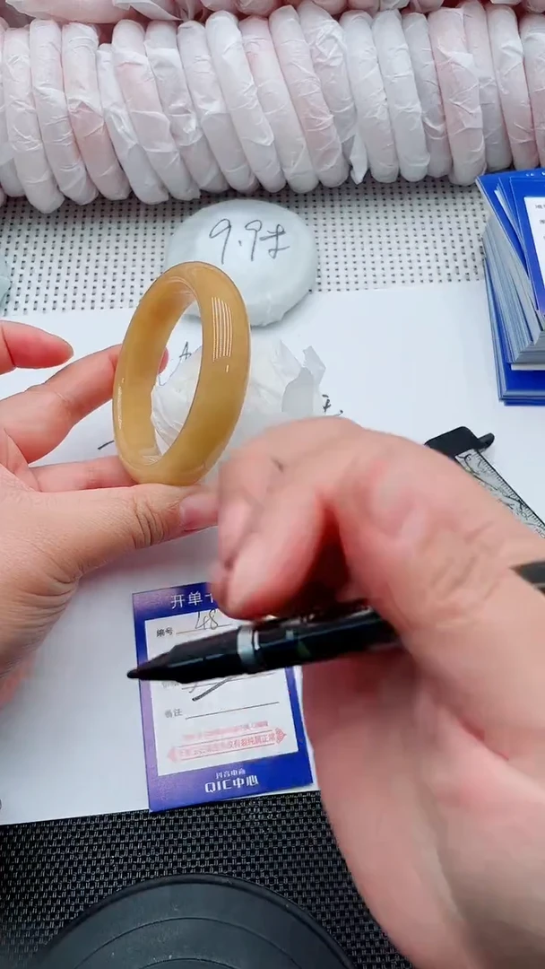 未镶嵌手镯石英质玉48-58-59