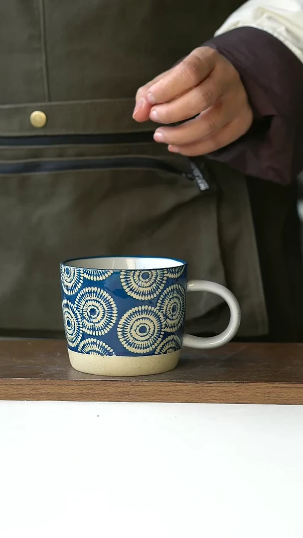 【闪购商品】陶瓷粗陶绣球浮雕马克杯微瑕@4-2@