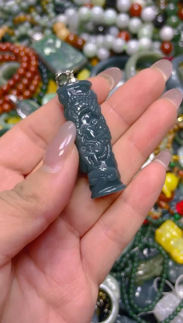 颈饰未镶嵌翡翠/U/翡翠A货，一件也是批发价