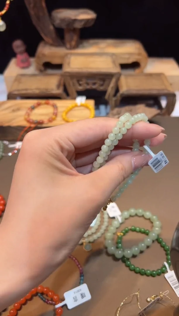 手饰和田玉未镶嵌手饰@@A6860