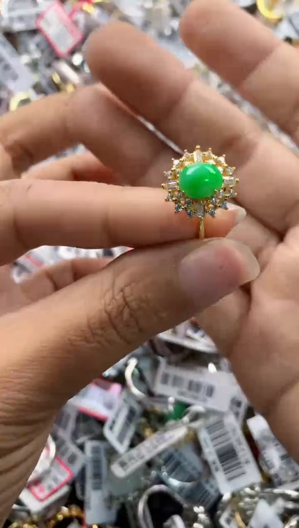 银S925镶嵌戒指翡翠888    9