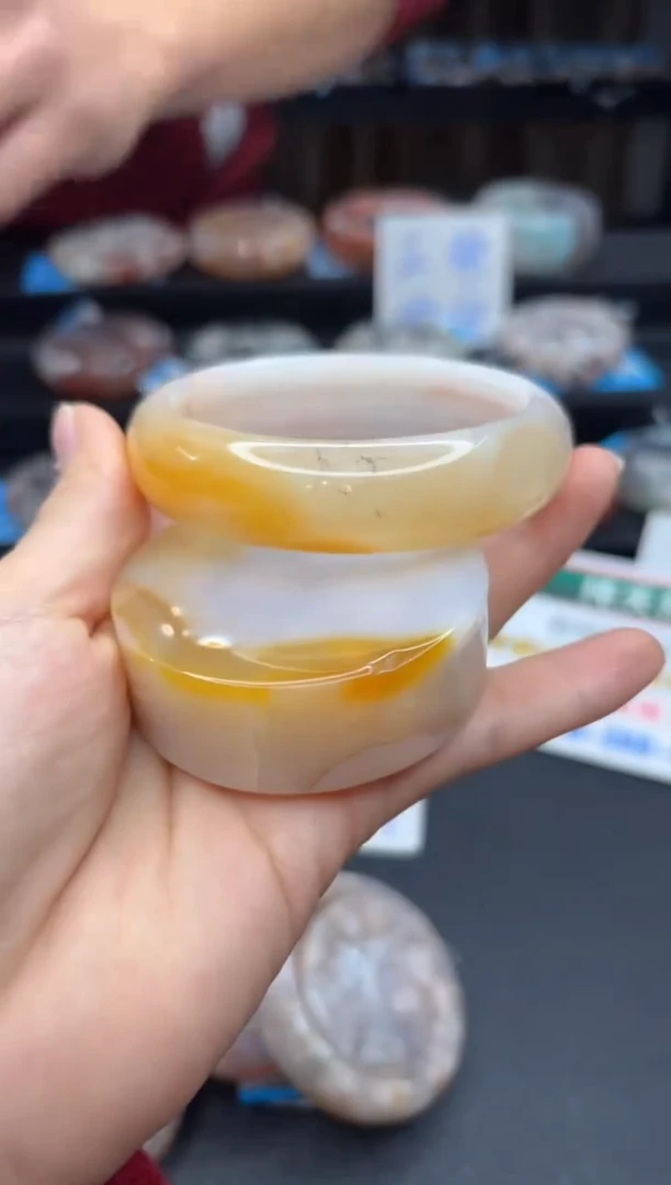 【闪购商品】石英质玉手镯未镶嵌109（59圈赠送镯心）