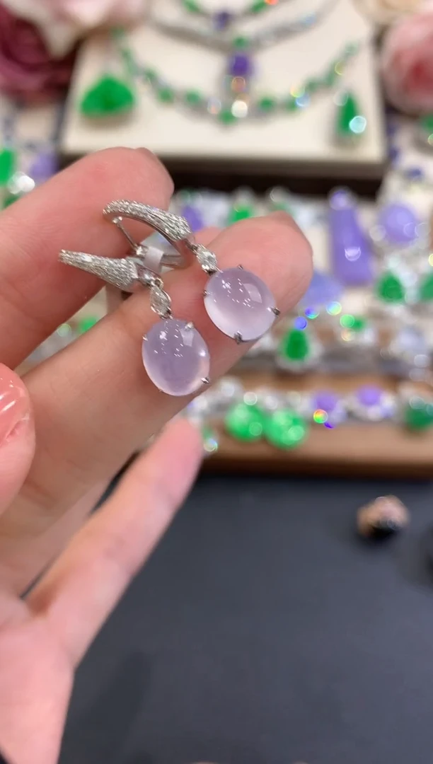 18K金镶嵌翡翠耳饰w24   紫货有色差