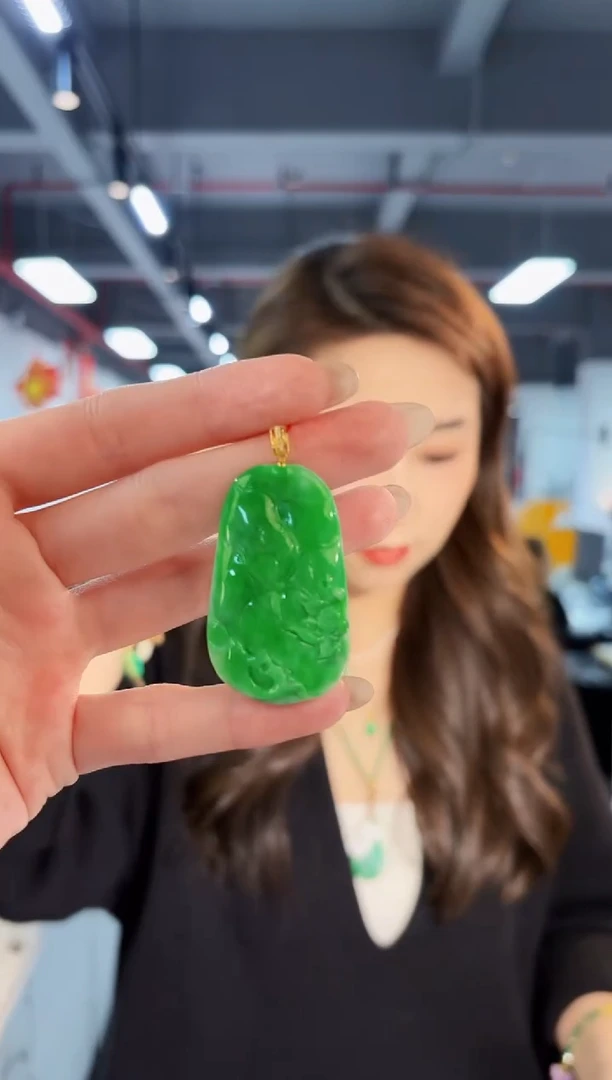 【闪购商品】翡翠吊坠(不含链)18K金镶嵌缅料A货/支持复检/一件