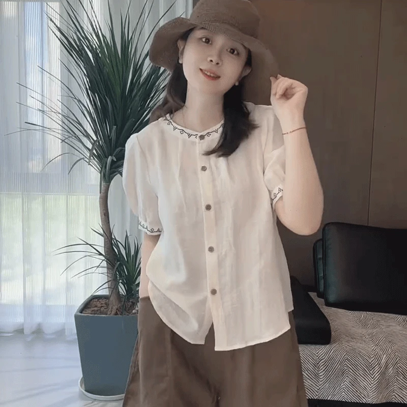 法式设计感刺绣花边圆领短袖衬衫女夏季新款气质减龄显瘦小衫上衣