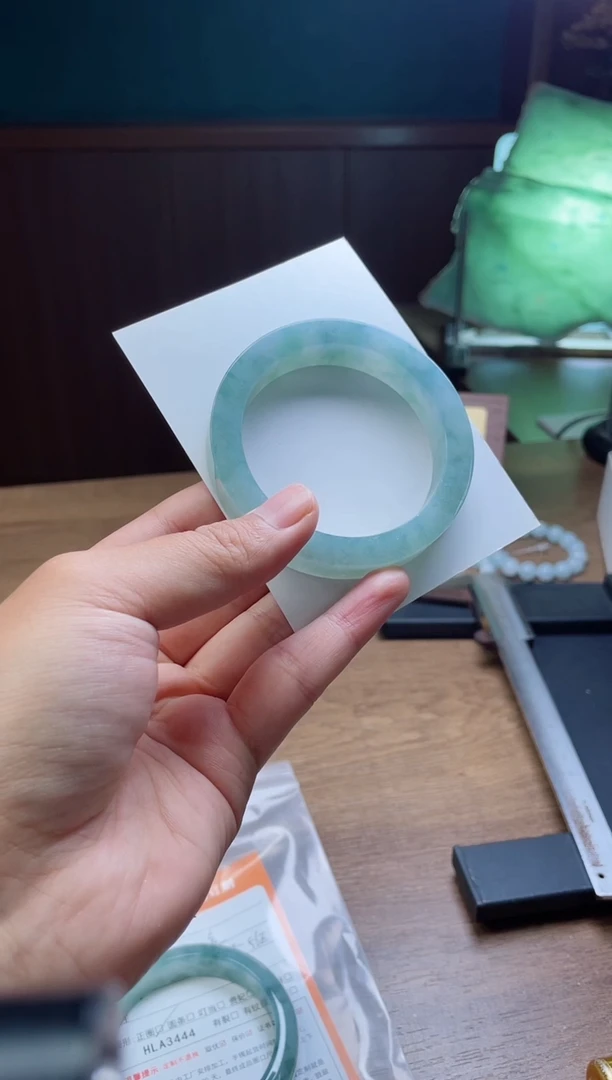 定制翡翠手镯未镶嵌定制