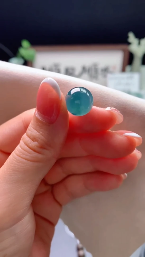 翡翠未镶嵌颈饰1036255422