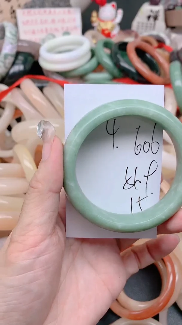 未镶嵌手镯石英质玉606