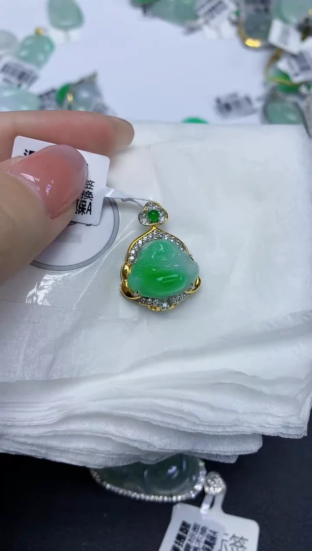 颈饰未镶嵌翡翠天然缅甸翡翠A货多样性发一件