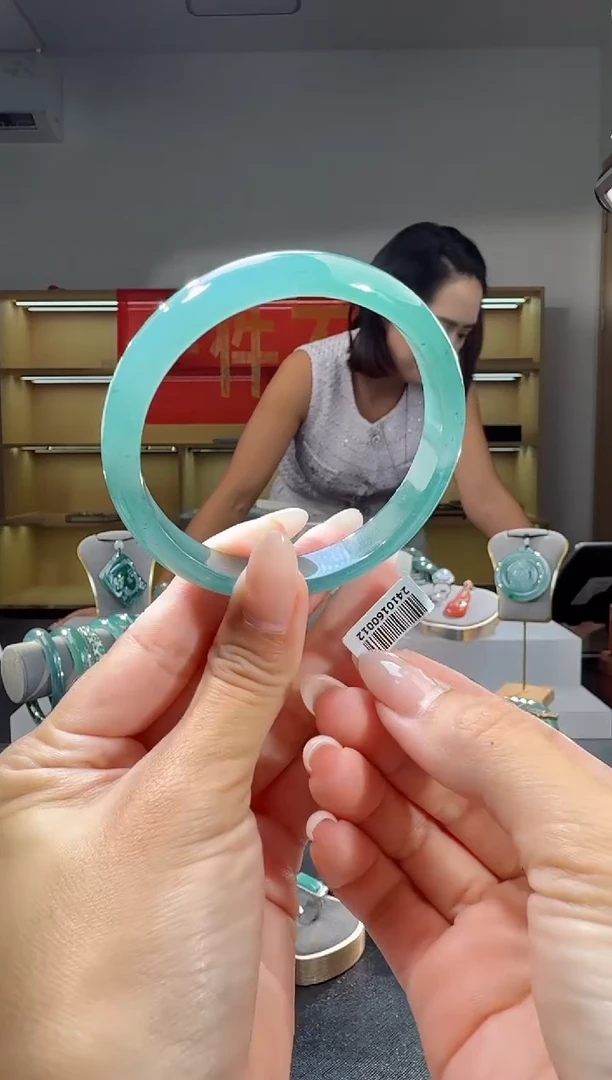 未镶嵌手镯翡翠60圈