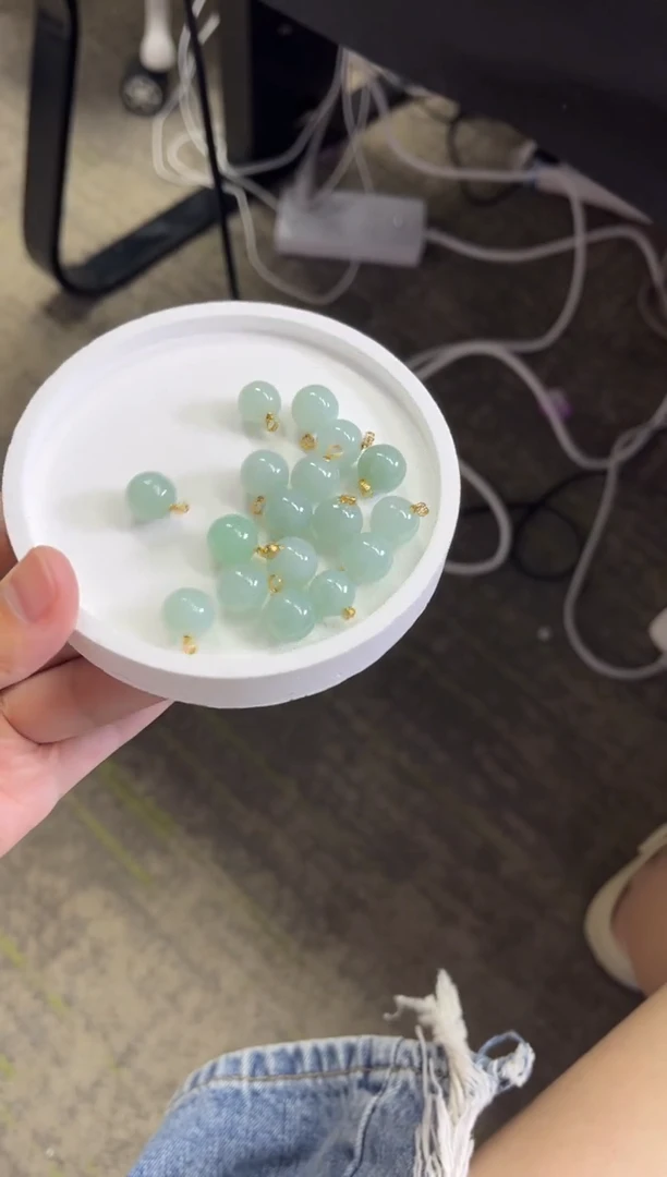 颈饰18K金镶嵌翡翠Z316 /多样性发一件/配绳子（小）