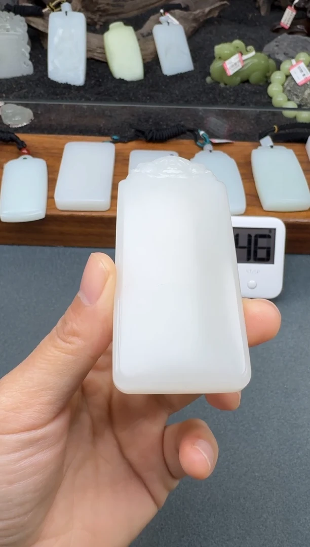 颈饰未镶嵌和田玉2