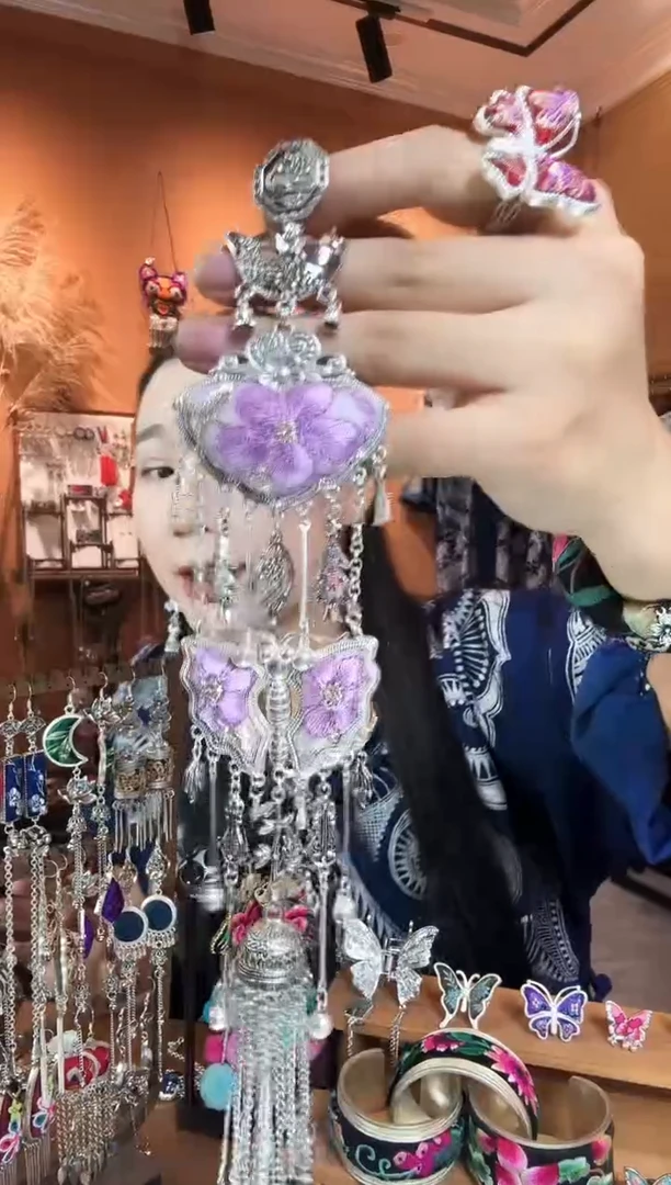 刺绣纯手工民族风压襟