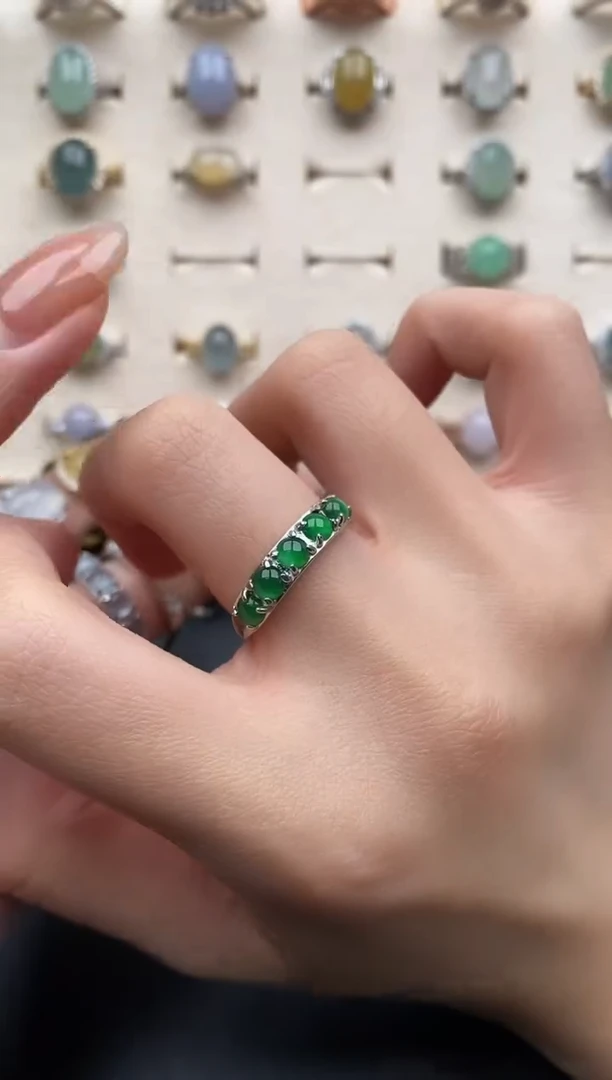 银S925镶嵌戒指翡翠一物一证一礼盒