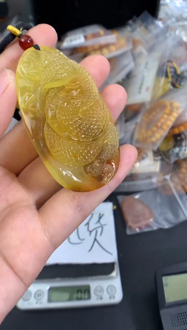 蜜蜡未镶嵌珠宝奇石1