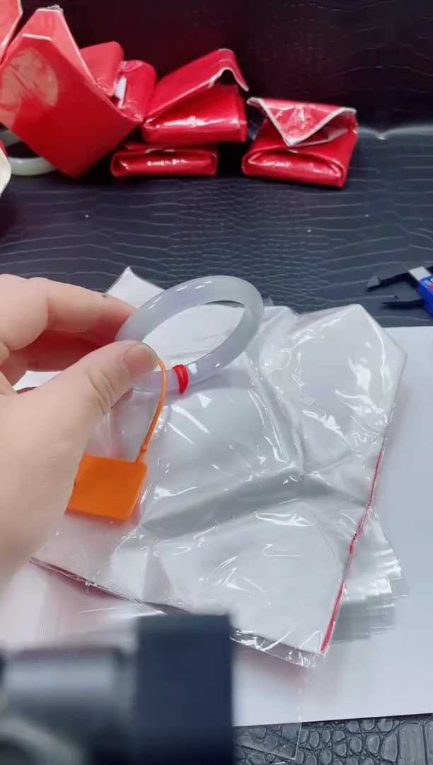 非金属无小哥180号手镯58.7圈口