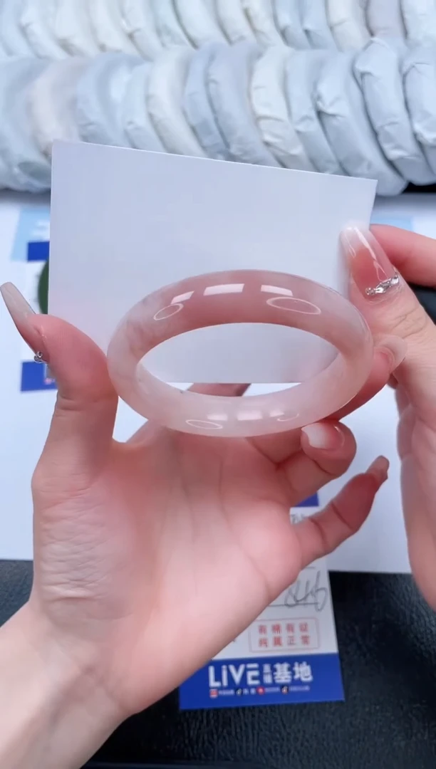 【闪购商品】石英质玉手镯未镶嵌T86-54.6