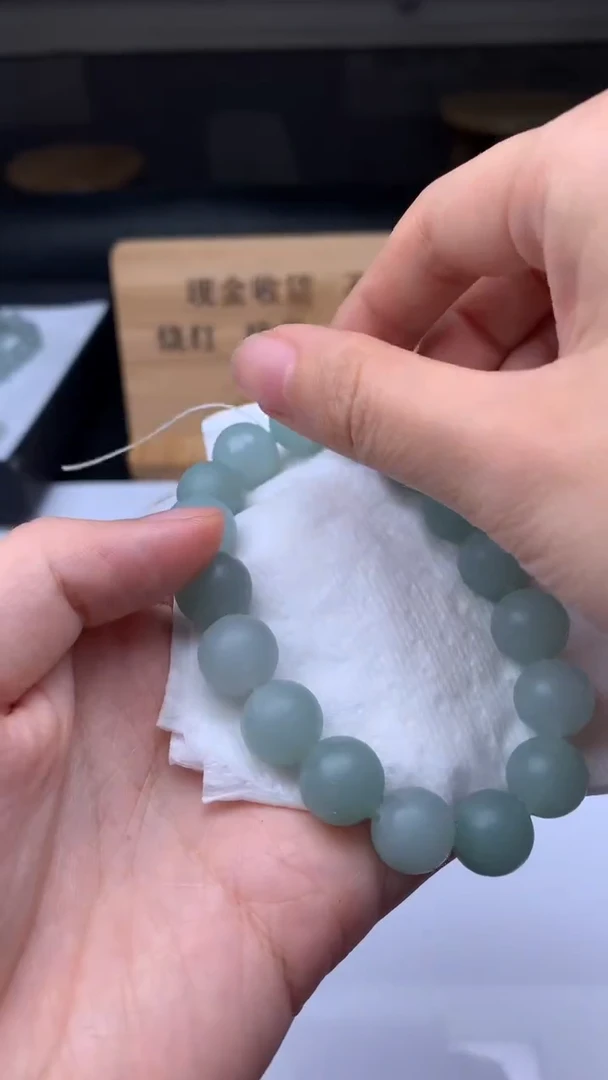 未镶嵌定制翡翠种***?上车