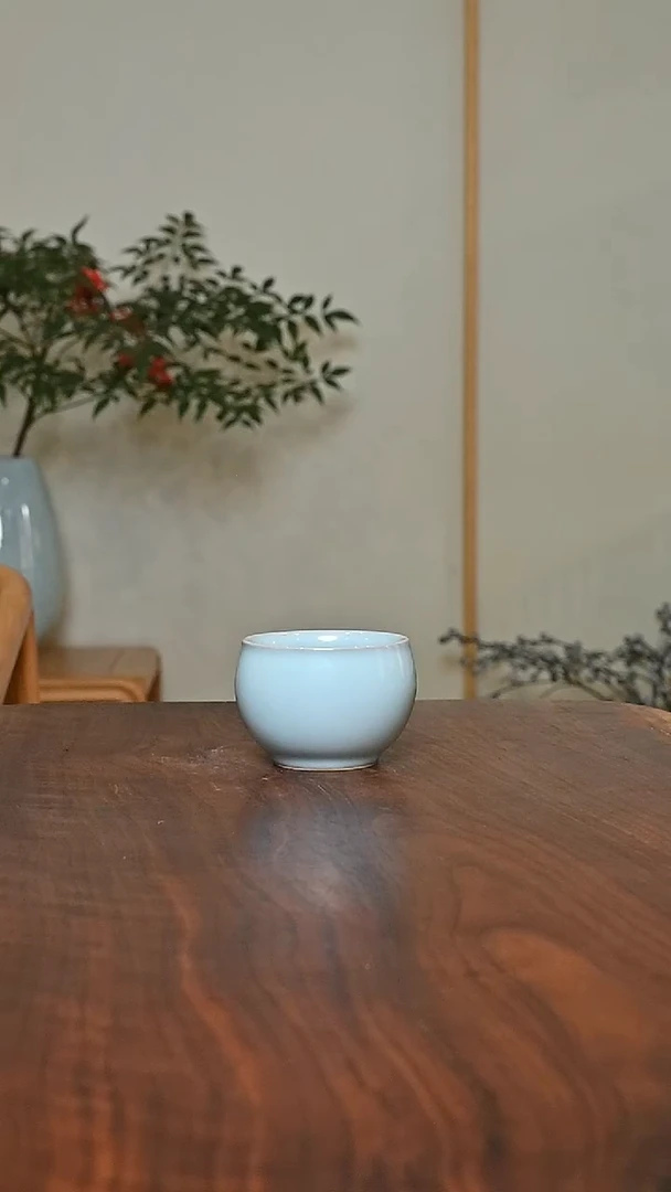 缸杯 天青 微瑕 朱家汝窑款