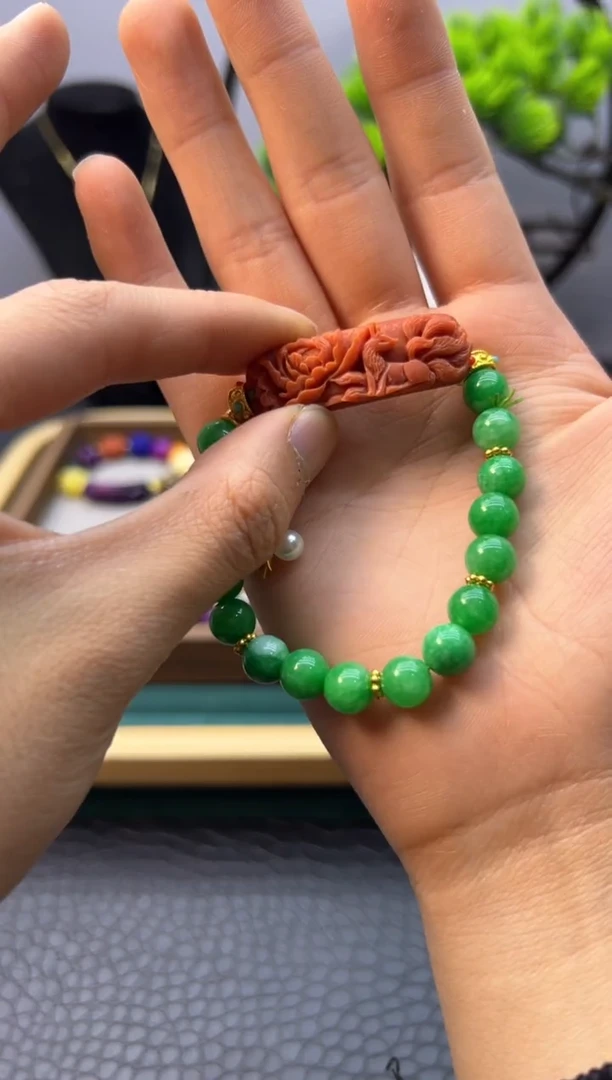 【闪购商品】翡翠颈饰14K金镶嵌S463