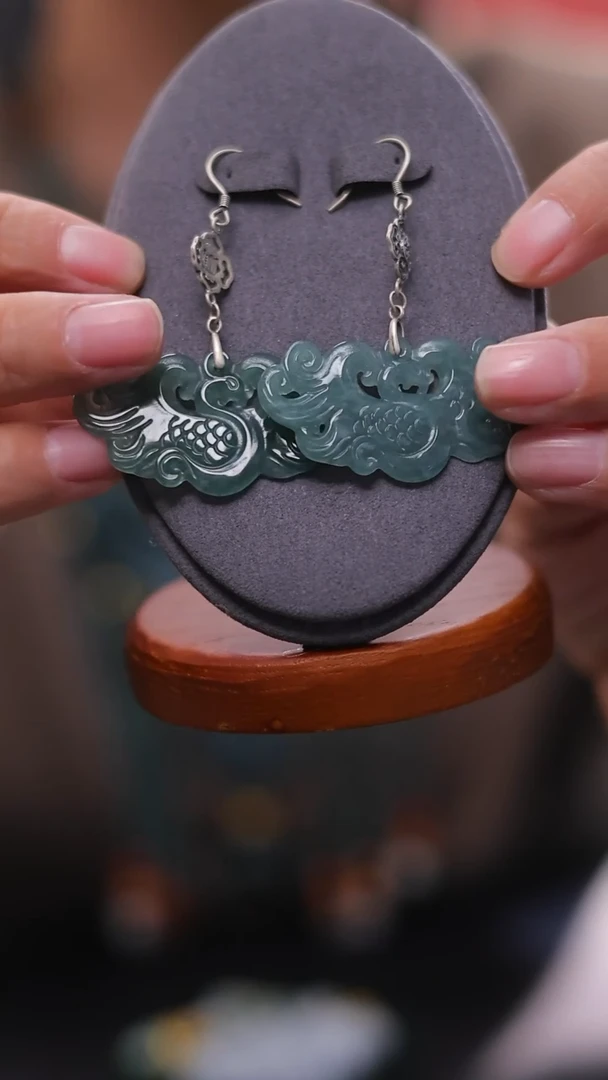 【闪购商品】翡翠颈饰未镶嵌耳环