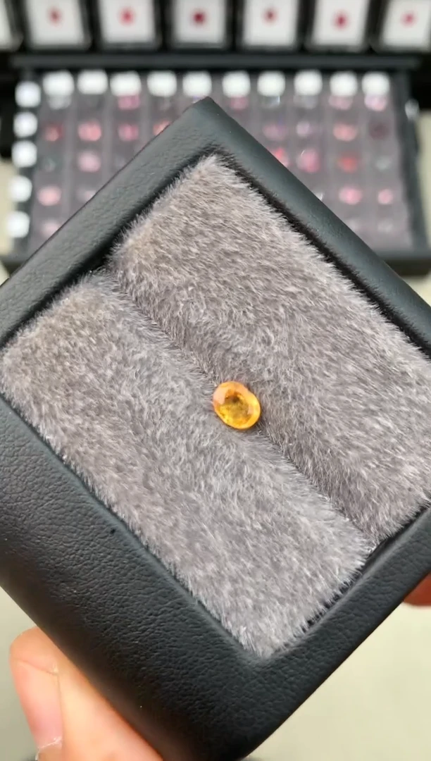 【闪购商品】定制蓝宝石裸石未镶嵌0.65ct 兰卡老烧蓝宝石