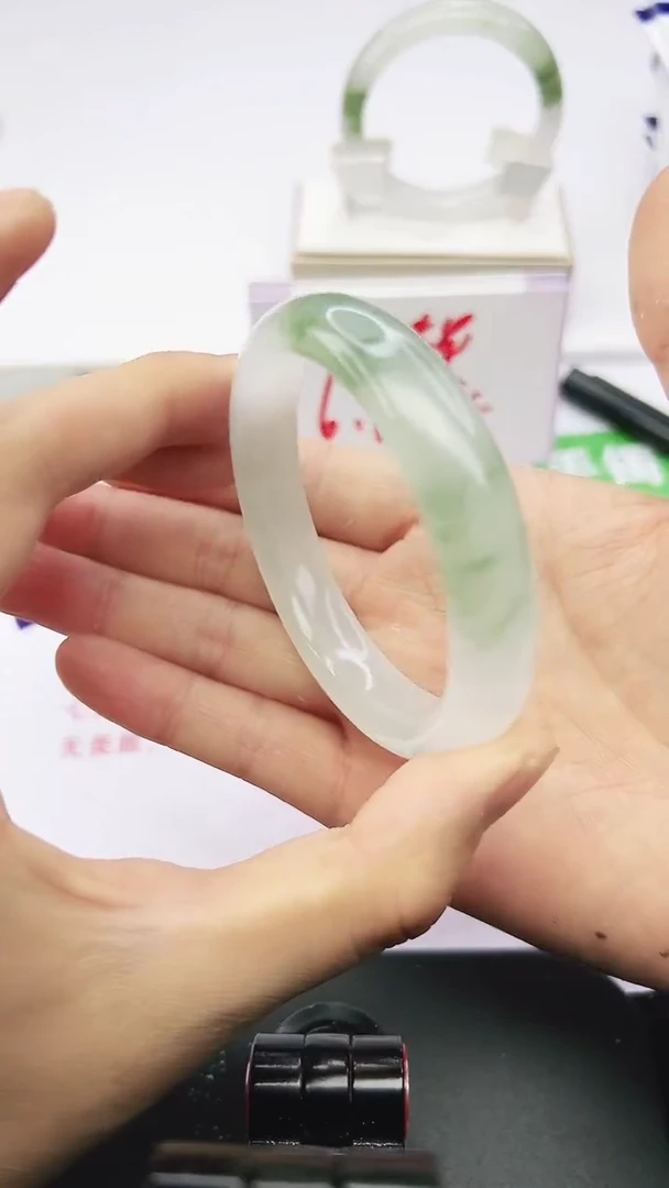 未镶嵌手镯石英质玉57-56/57