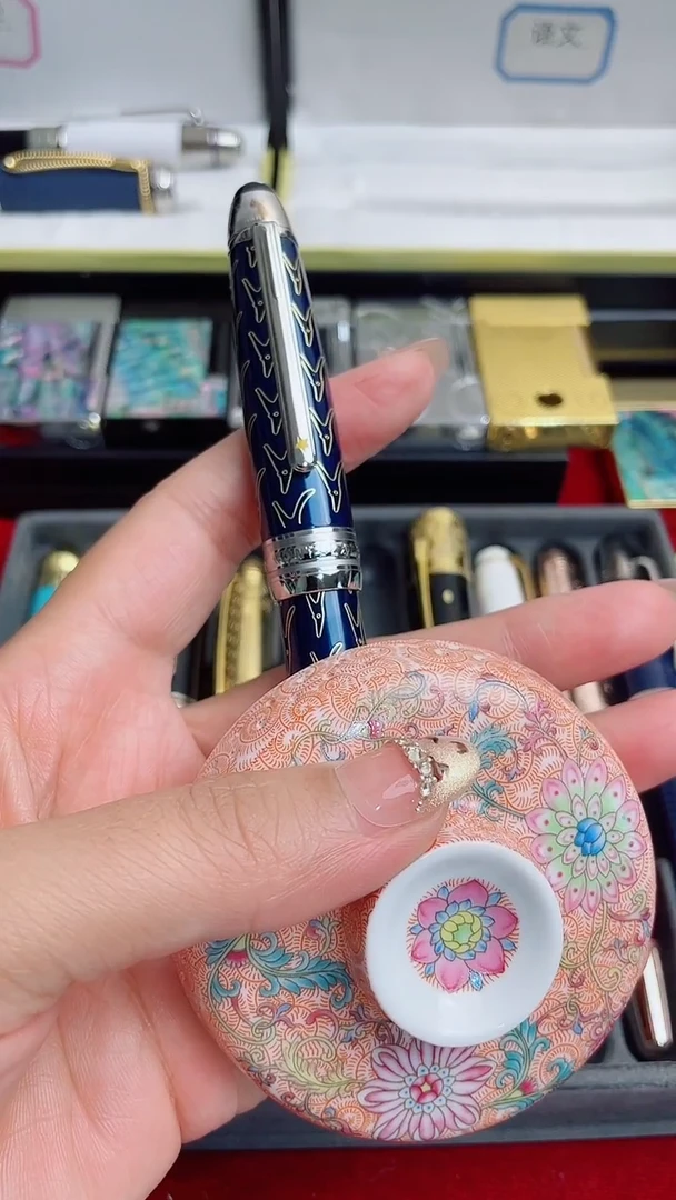 瓷片大*TFJFTJFDHDG888888