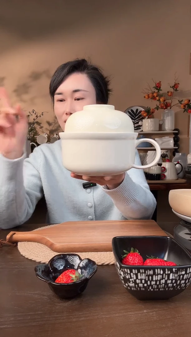 【闪购商品】瓷片6英寸带盖泡面碗微瑕