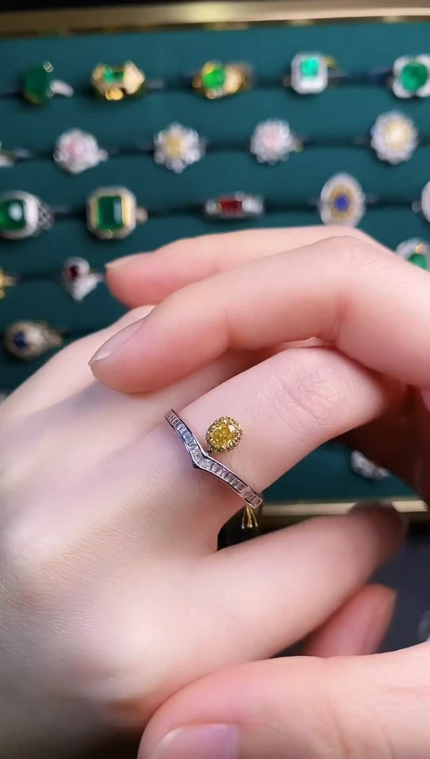 18K金镶嵌戒指钻石8