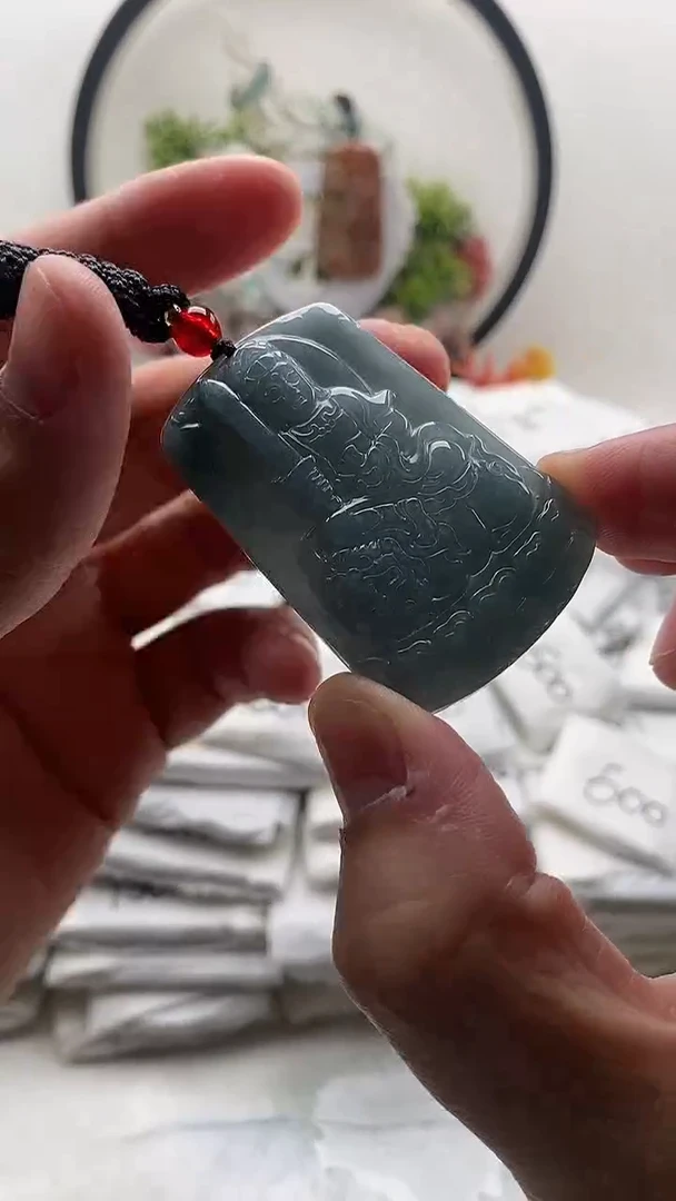 颈饰未镶嵌翡翠文殊