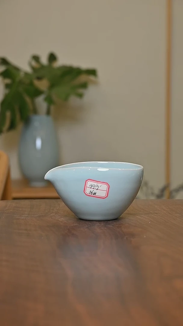 36#公道 天青 微瑕 朱家汝窑款