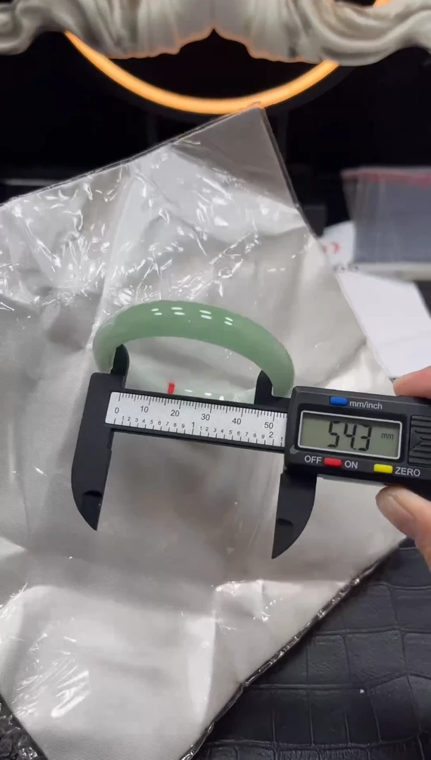 花花90号高冰大气手镯