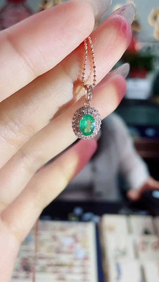 【闪购商品】祖母绿颈饰银S925镶嵌吊坠