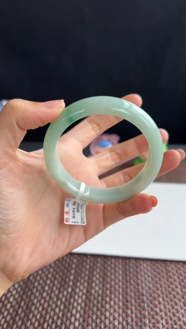 翡翠手镯未镶嵌13号58.3*12.6*8.6